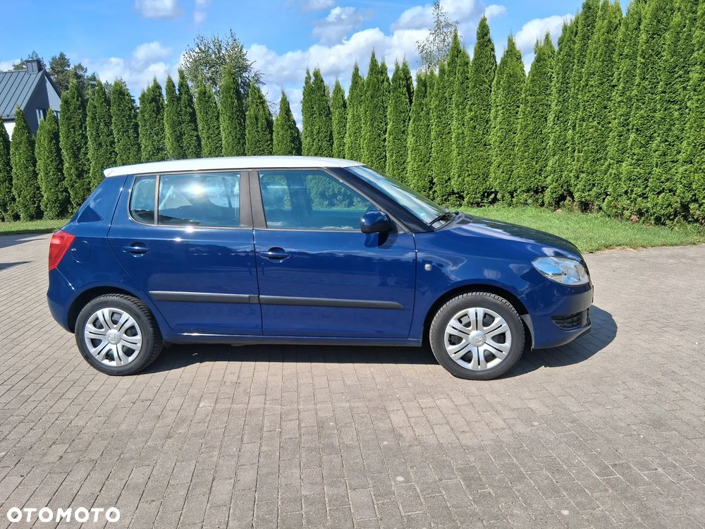Skoda Fabia 1.2 HTP Ambiente - 12
