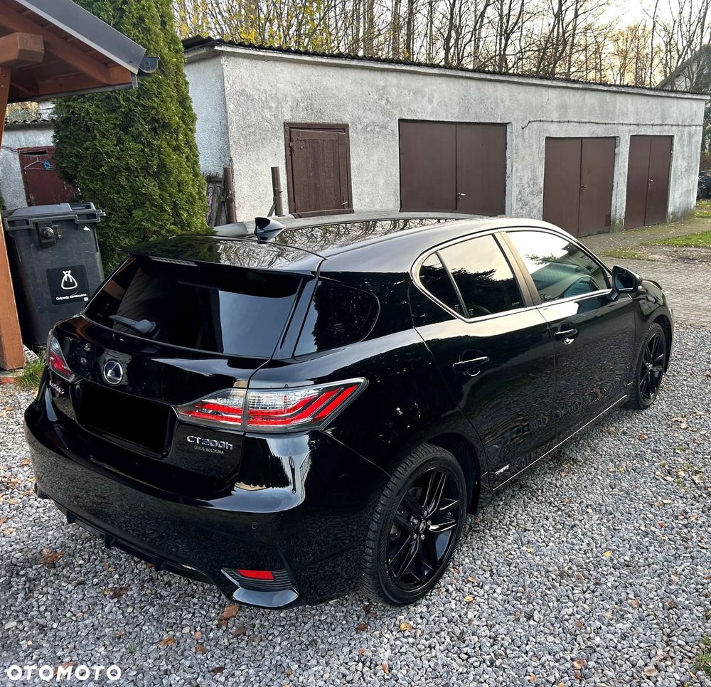 Lexus CT 200h Prestige - 3