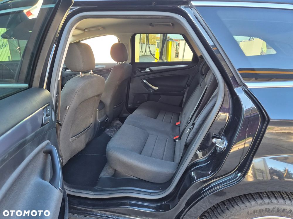 Ford Mondeo 2.0 TDCi Titanium S - 24