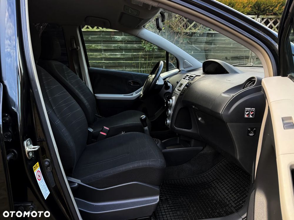 Toyota Yaris 1.3 Edition S - 5