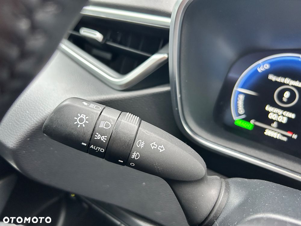 Toyota Corolla 1.8 Hybrid Comfort - 20