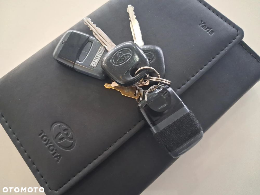 Toyota Yaris 1.3 Luna A/C - 33