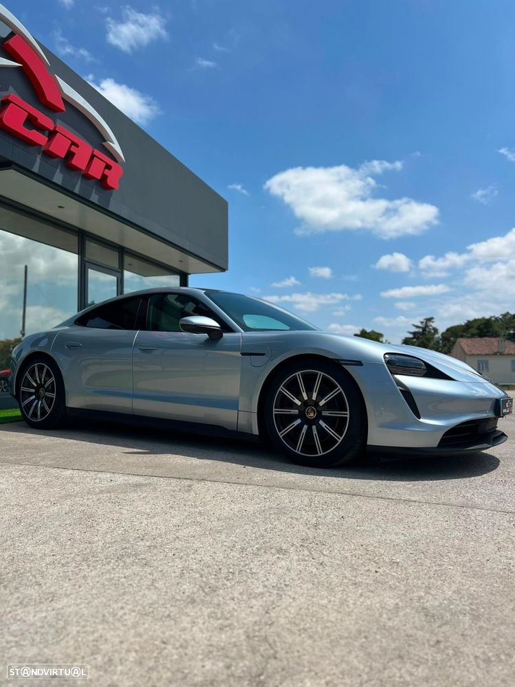 Porsche Taycan 4 — fotografia 8