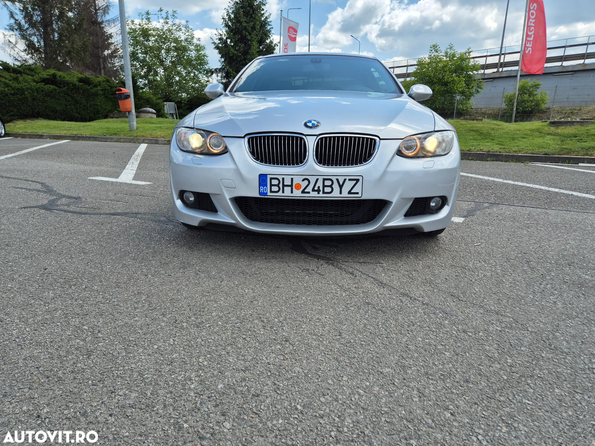 BMW Seria 3 325i Coupe Aut. - 2