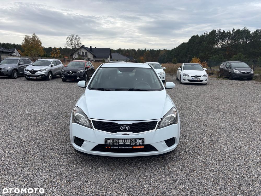 Kia Ceed 1.4 CVVT Attract - 11