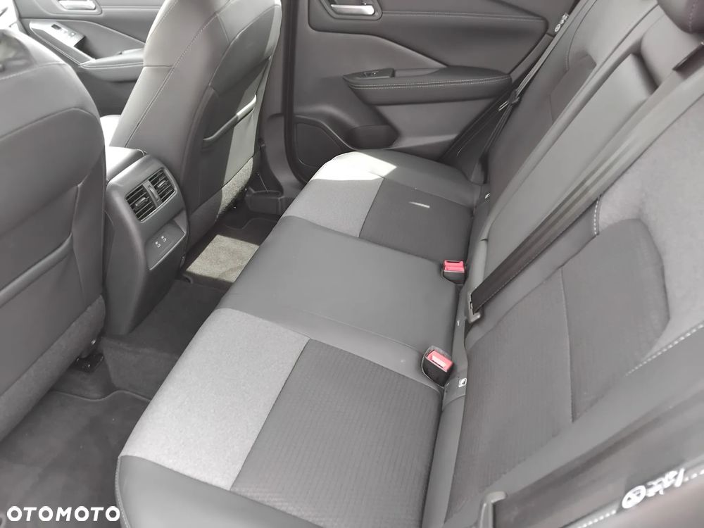 Nissan Qashqai 1.3 DIG-T MHEV N-Connecta Xtronic - 6