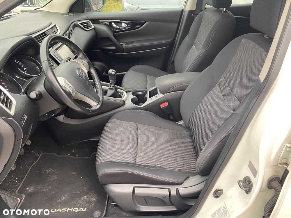 Nissan Qashqai 1.6 DIG-T 360 - 19