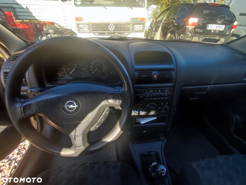 Opel Astra - 8