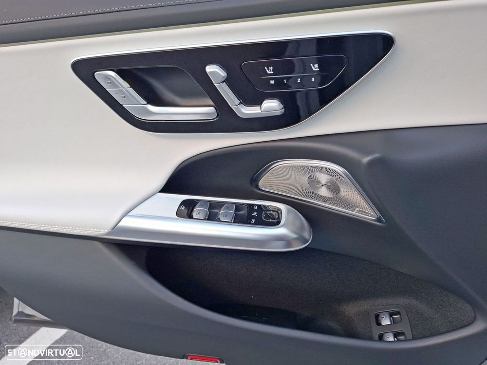 Mercedes-Benz E 53 AMG Hybrid 4Matic+ - 20