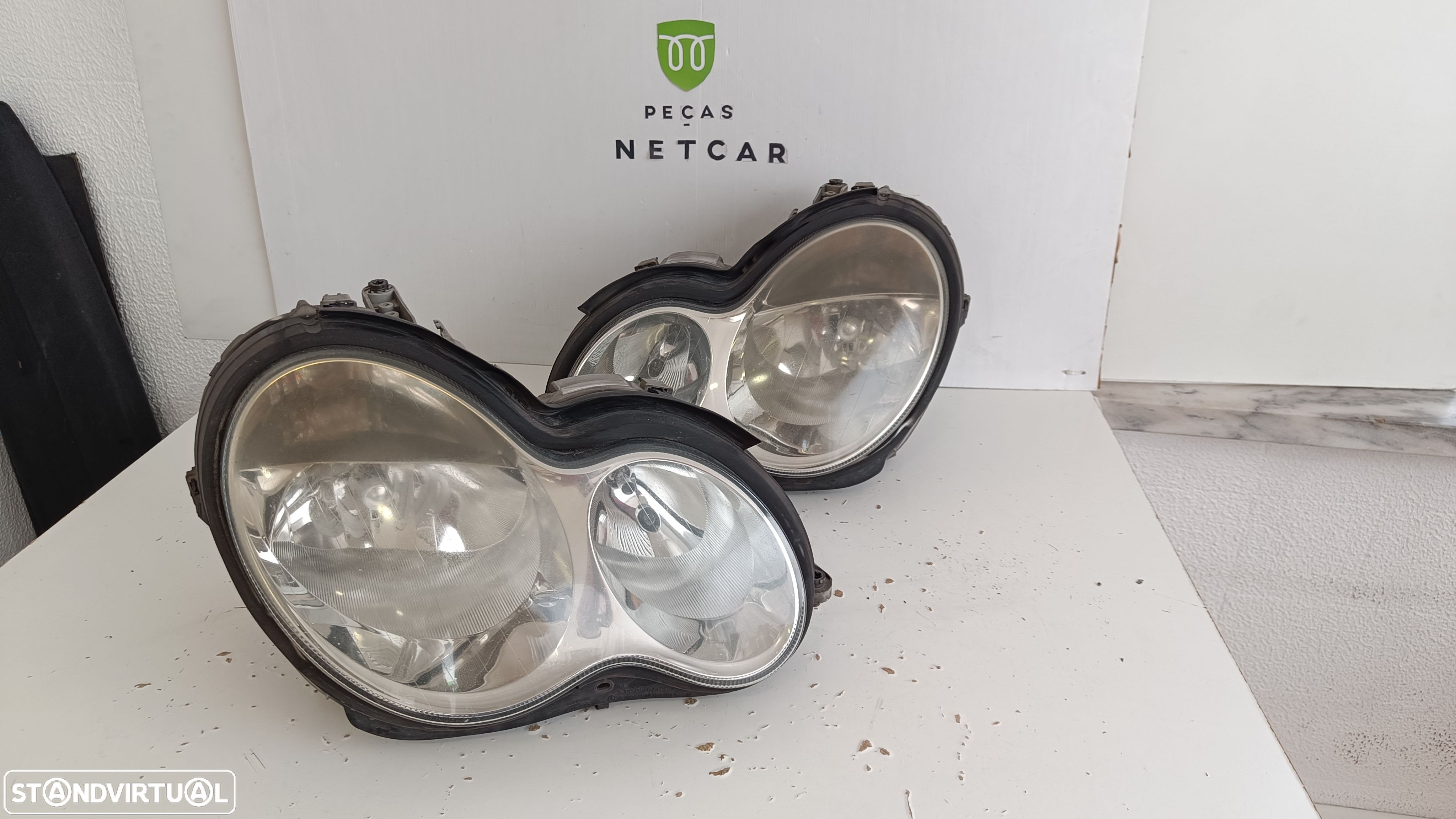 farol óptica Esquerda Mercedes w203 classe C 220 2005 - 1