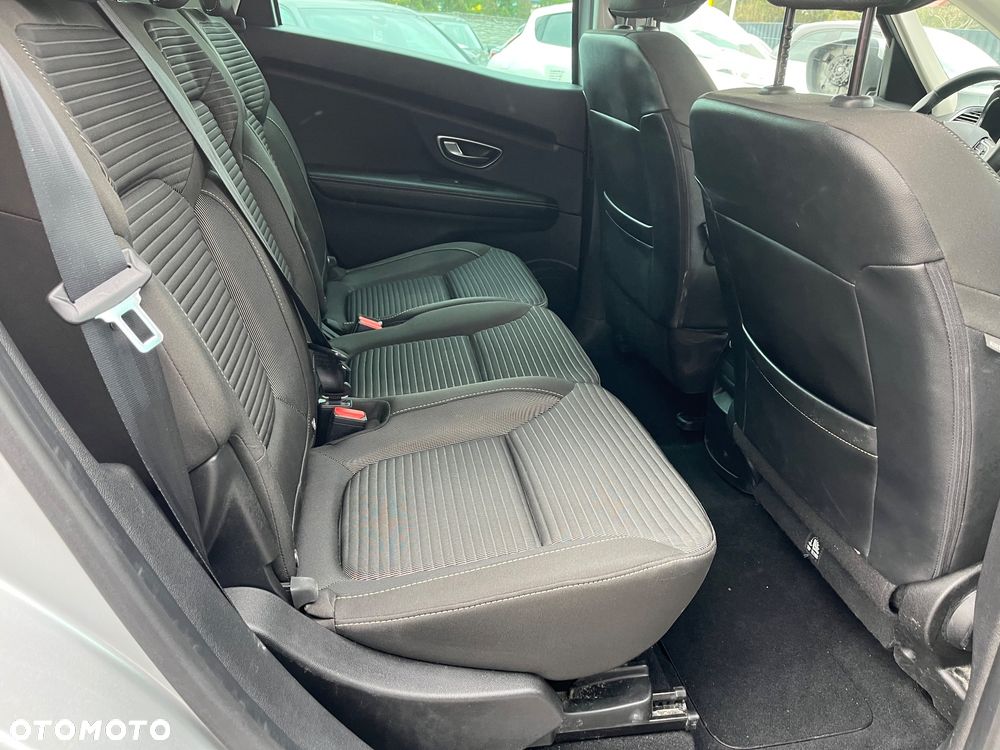 Renault Scenic - 11