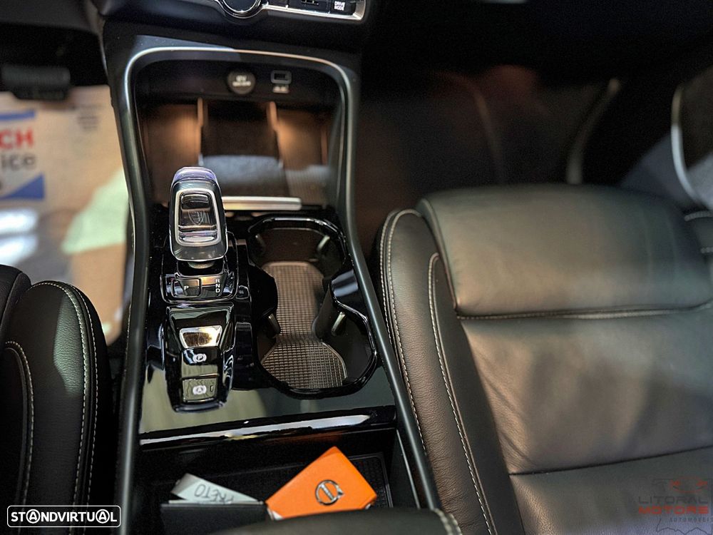 Volvo XC 40 T5 Recharge DKG Plus Dark - 28