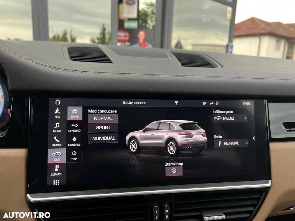 Porsche Cayenne - 29