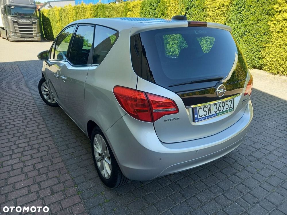 Opel Meriva 1.4 T Essentia S&S - 8