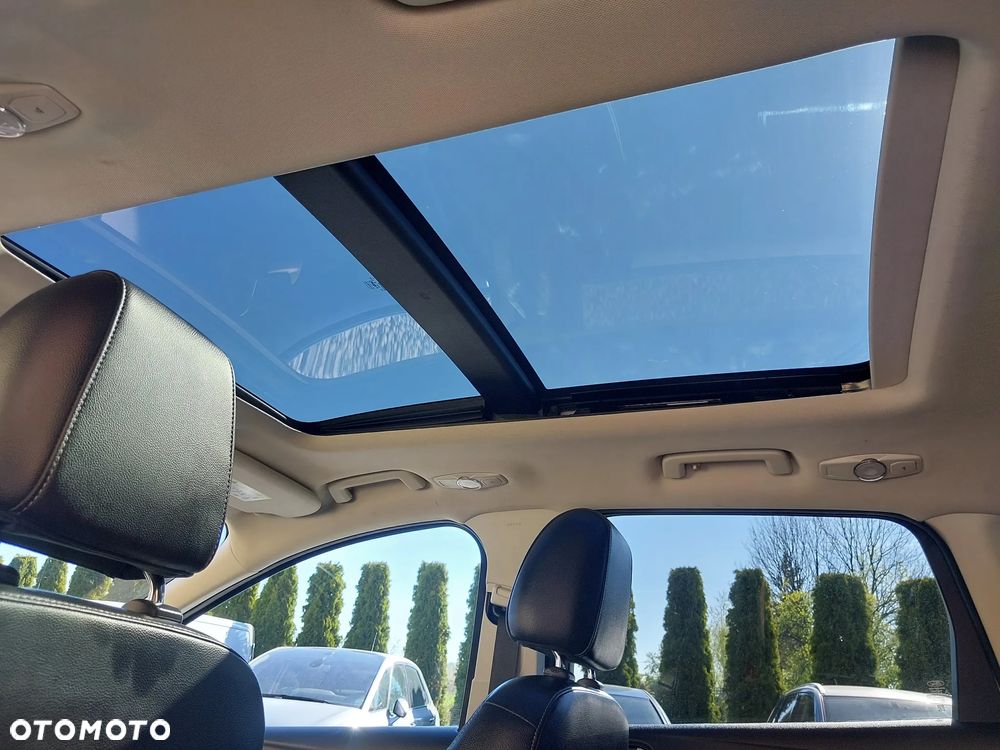 Ford Kuga - 34