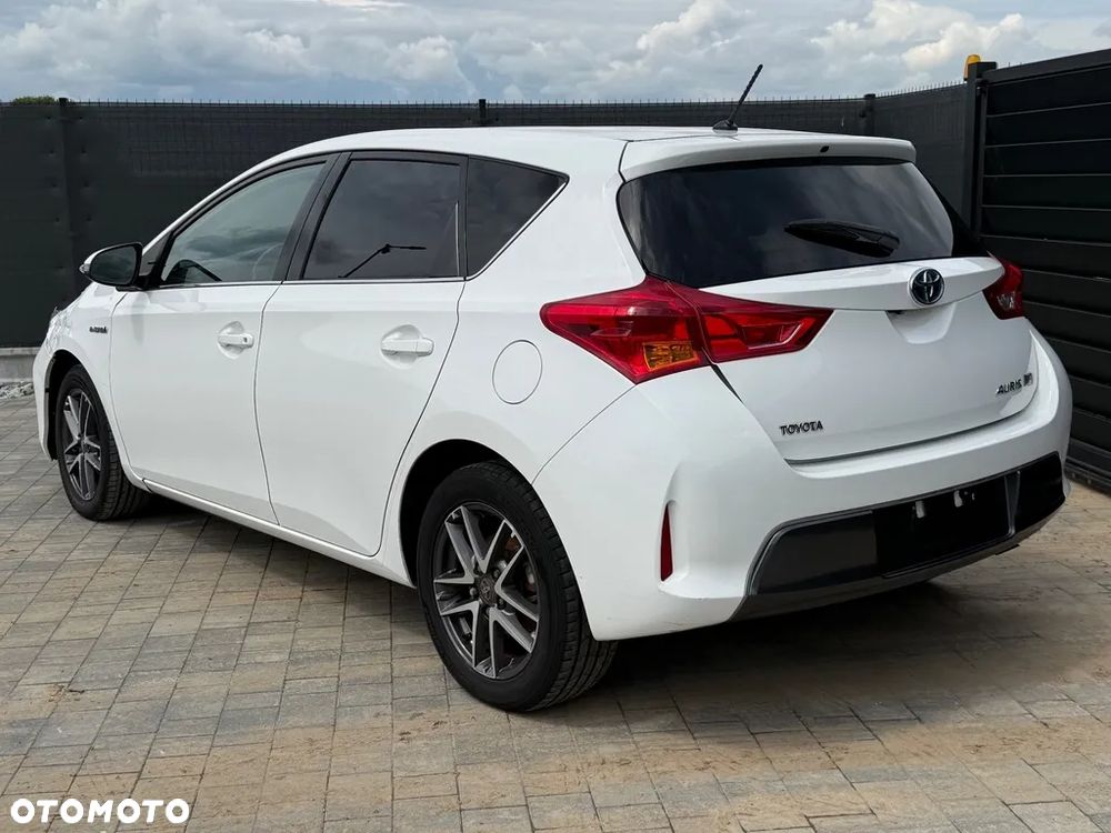 Toyota Auris 1.8 HSD Luna - 5