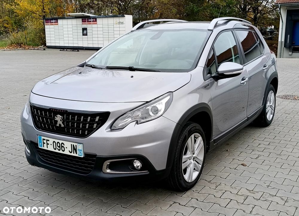 Peugeot 2008 PureTech 82 Signature - 1