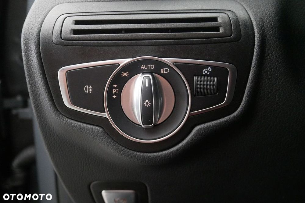 Mercedes-Benz GLC - 28