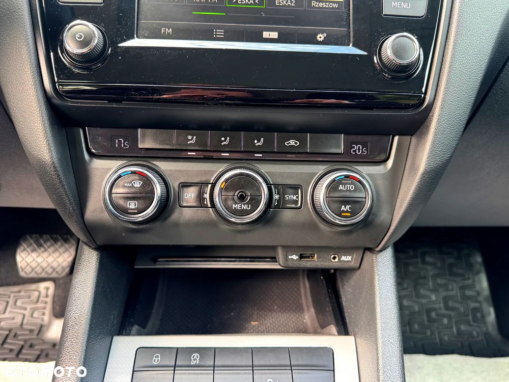 Skoda Octavia 1.6 TDI Style DSG - 20