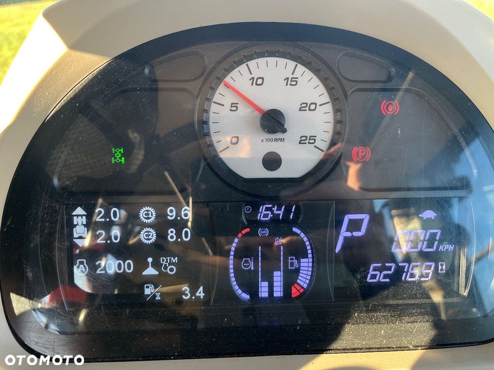 Massey Ferguson 8737 4X4 - 15