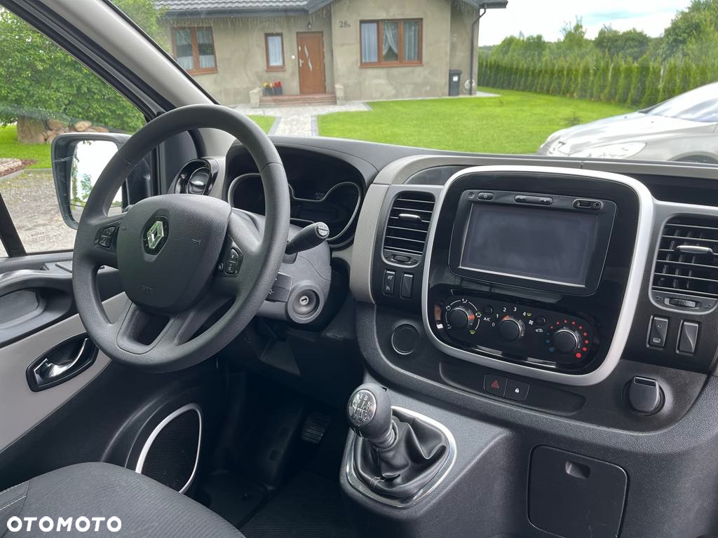 Renault Trafic - 12