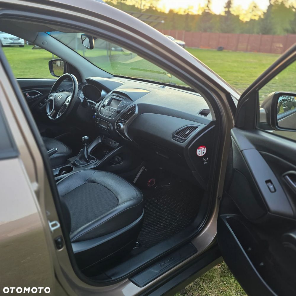 Hyundai ix35 blue 1.6 2WD Finale Silver - 21