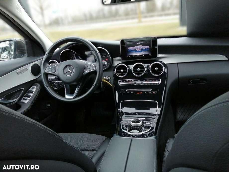 Mercedes-Benz C - 11