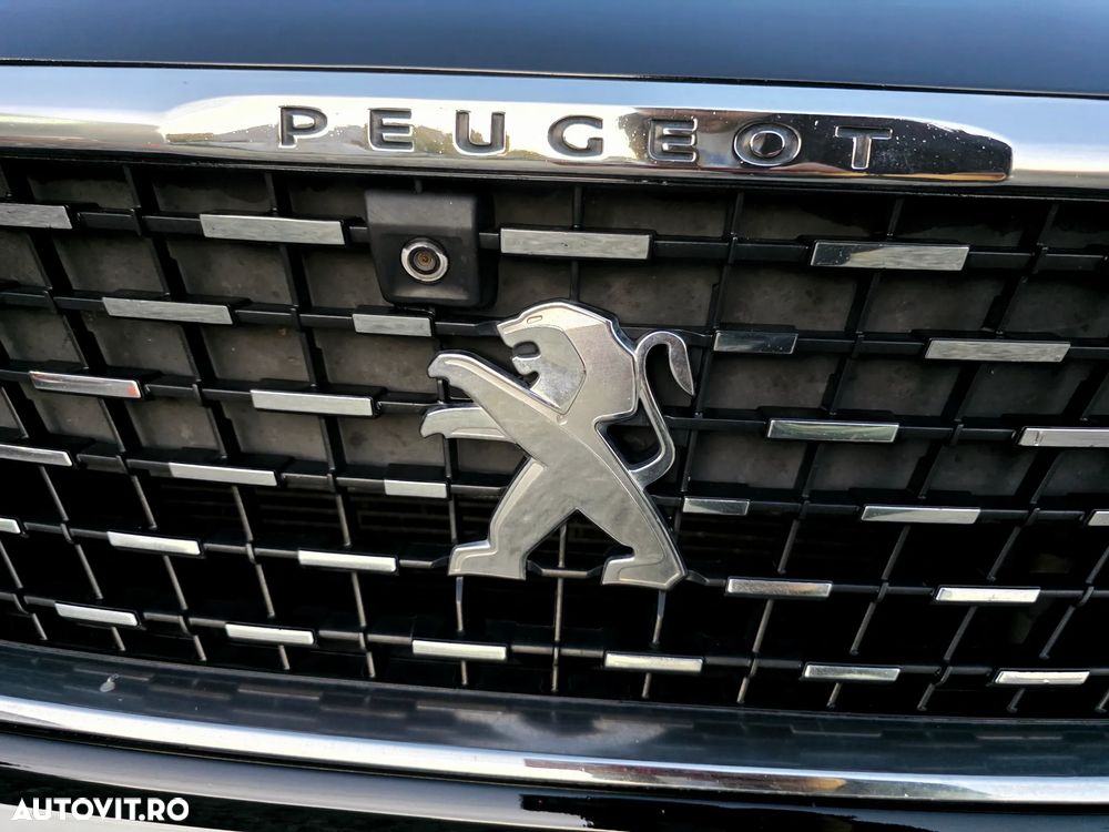 Peugeot 5008 PureTech 180 EAT8 Stop & Start GT Pack - 31