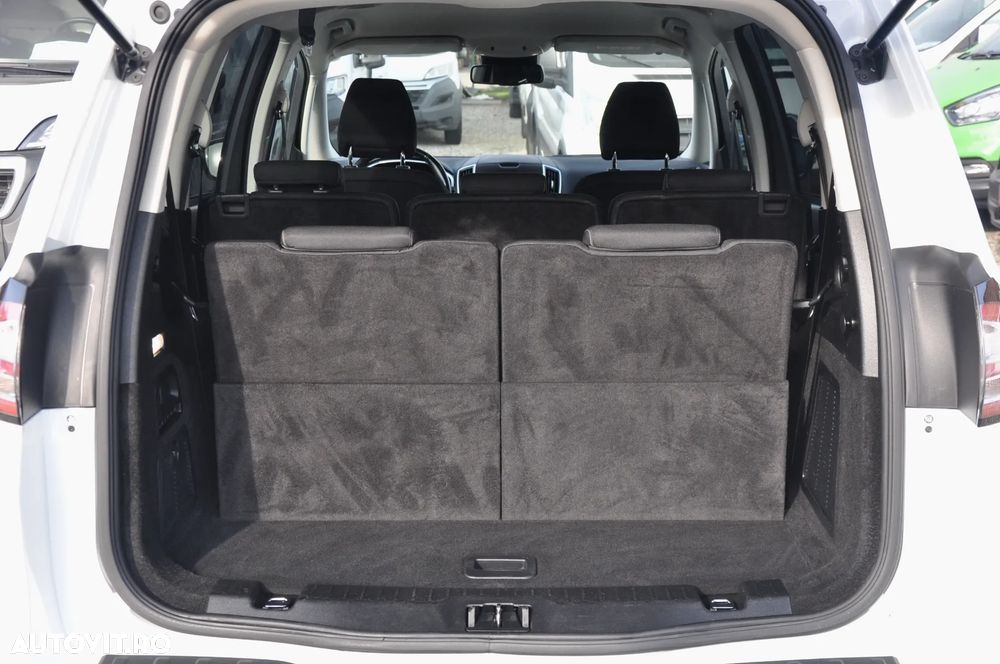 Ford Galaxy - 7