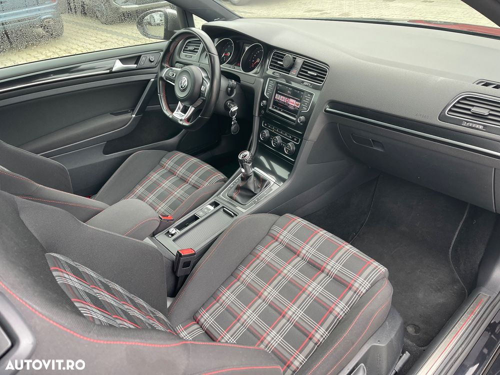 Volkswagen Golf 2.0 TSI BMT GTI Performance - 5