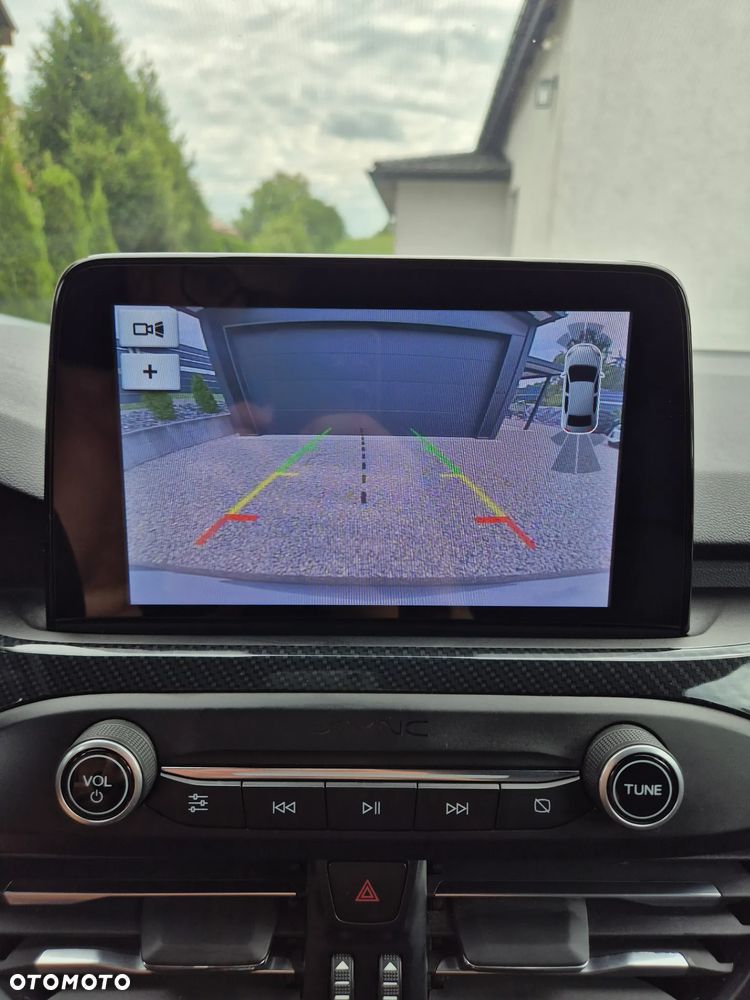 Ford Focus 1.5 EcoBoost ST-Line - 9