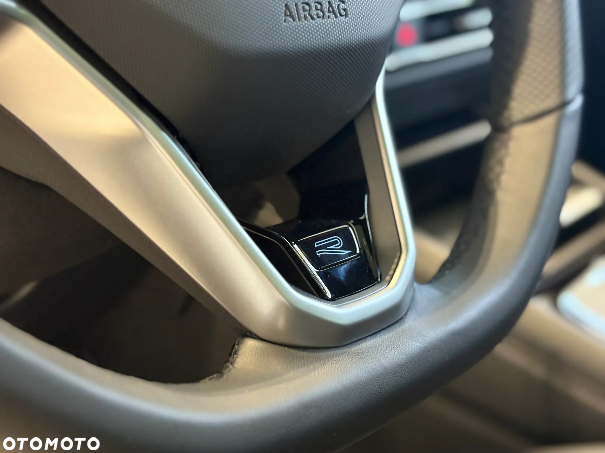 Volkswagen Tiguan 1.5 eHybrid PHEV R-Line Plus DSG - 16
