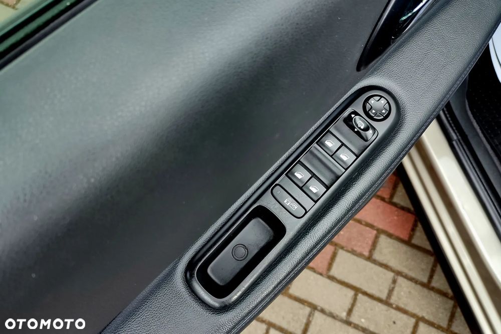 Peugeot 3008 120 VTi Premium - 16