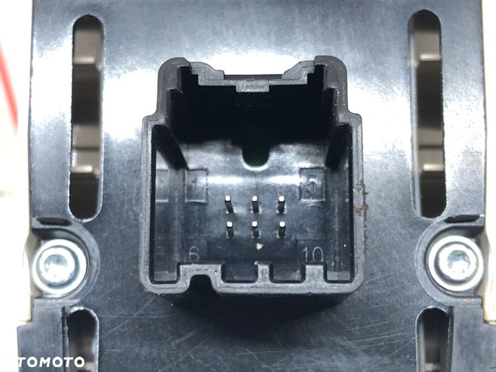 PRZEŁĄCZNIK SZYB - 49.00 PLN - MASERATI QUATTROPORTE VI 2012 - 2022 3.0 S Q4 302 kW [411 KM] - 5