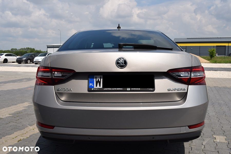Skoda Superb 2.0 TSI L&K DSG - 4