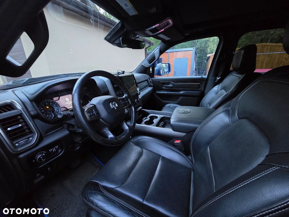 Dodge RAM 5.7 4x4 - 16