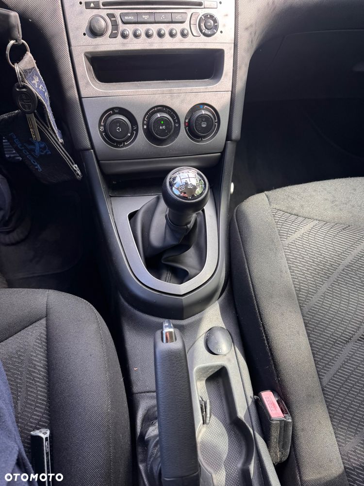 Peugeot 308 1.6 Premium - 9