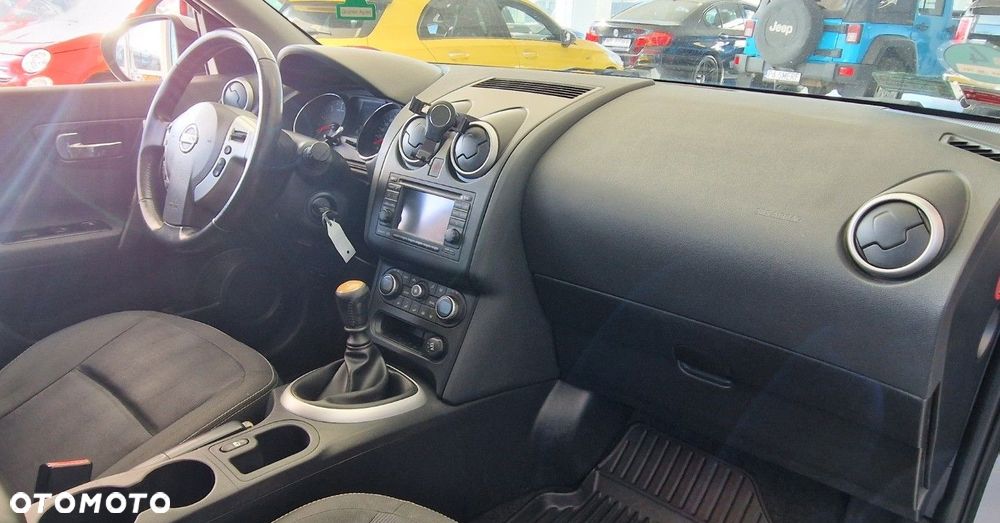 Nissan Qashqai - 15