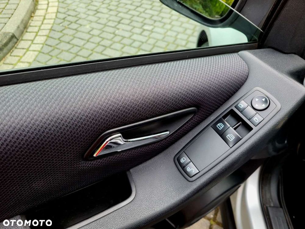 Mercedes-Benz Klasa A - 25