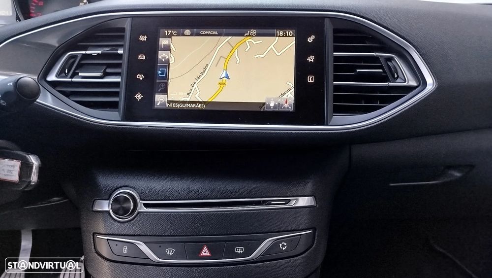 Peugeot 308 SW PureTech 110 Stop & Start Style - 17