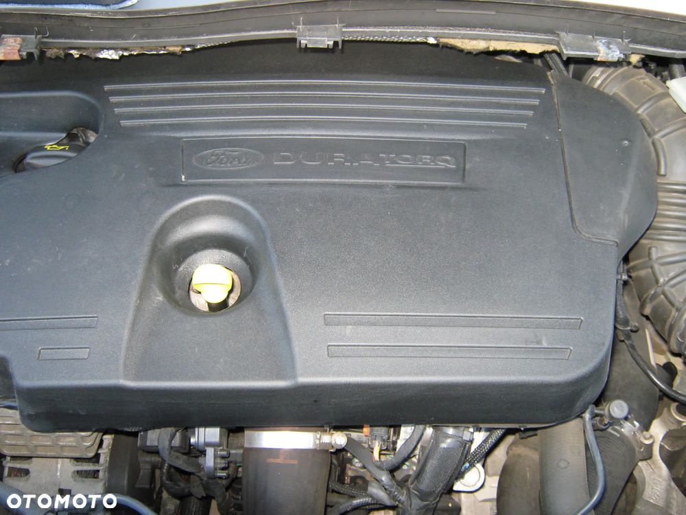 Ford Kuga 2.0 TDCi 2x4 Titanium - 14