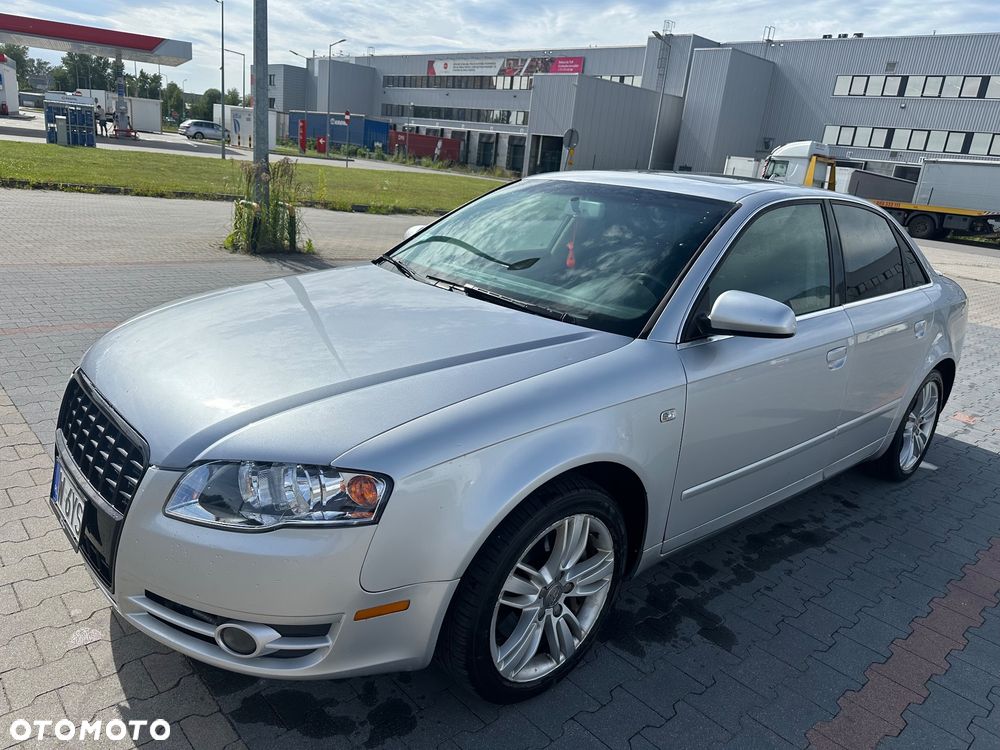 Audi A4 Limousine - 2