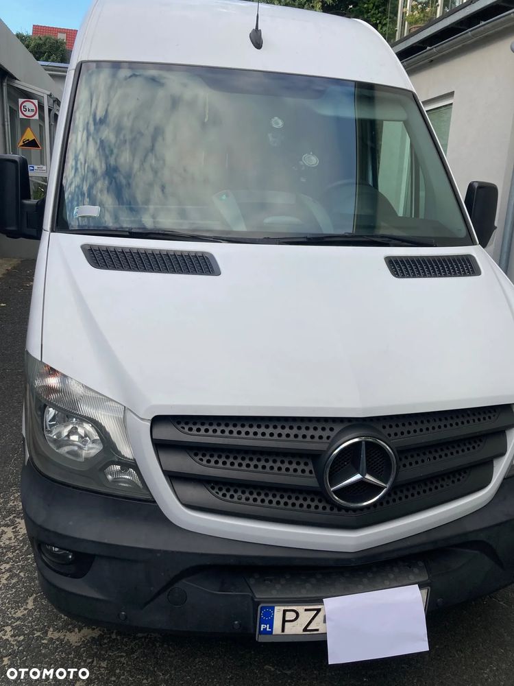 Mercedes-Benz Sprinter - 1