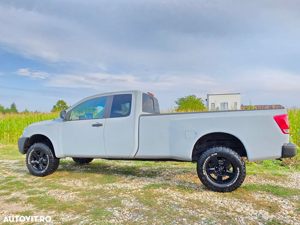 Nissan Titan - 4