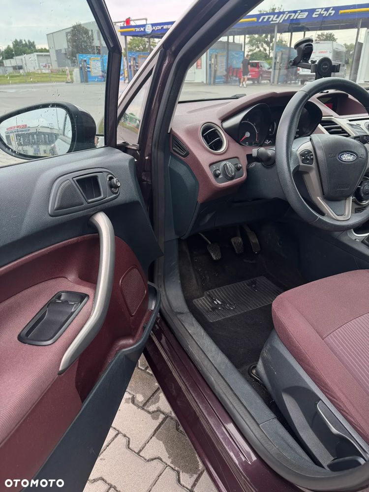 Ford Fiesta 1.4 Trend EU5 - 12
