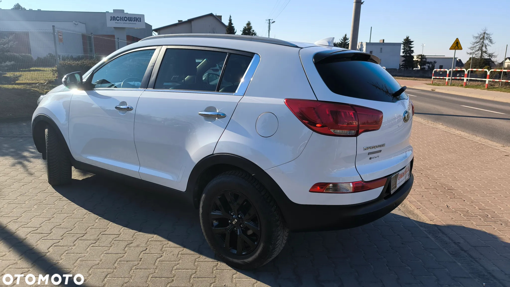 Kia Sportage 1.7 CRDI 2WD ISG Dream-Team Edition - 13