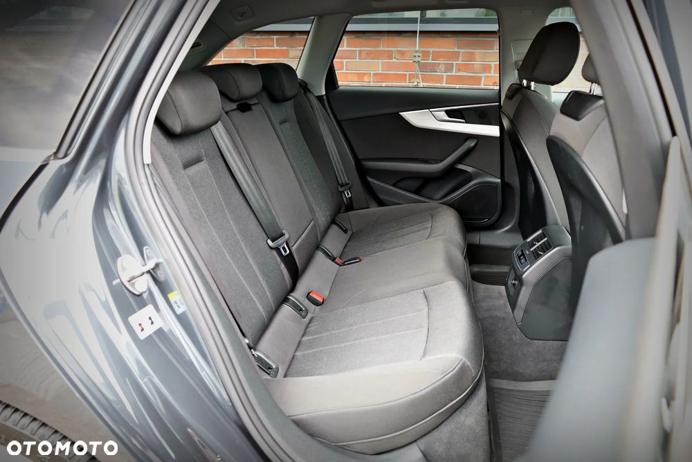 Audi A4 Avant - 27