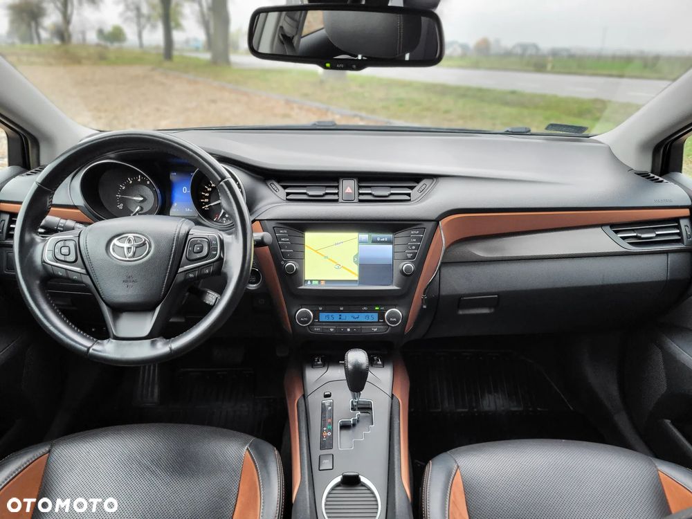 Toyota Avensis 1.8 Prestige MS - 9