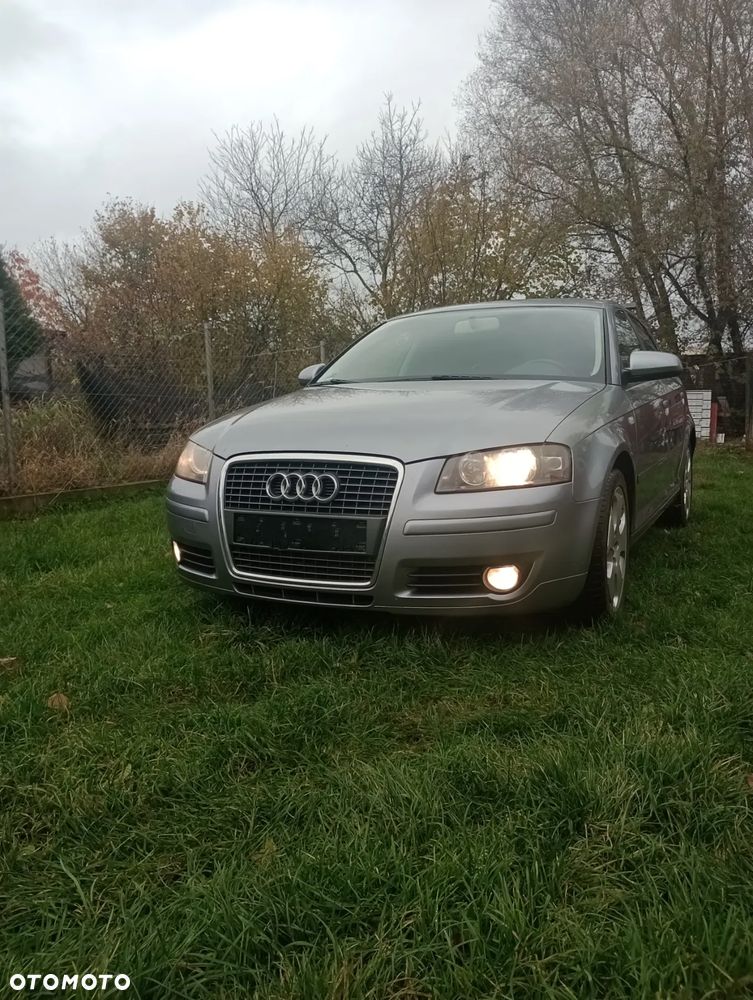 Audi A3 Sportback - 1