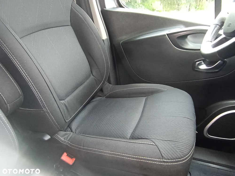 Renault Trafic - 10